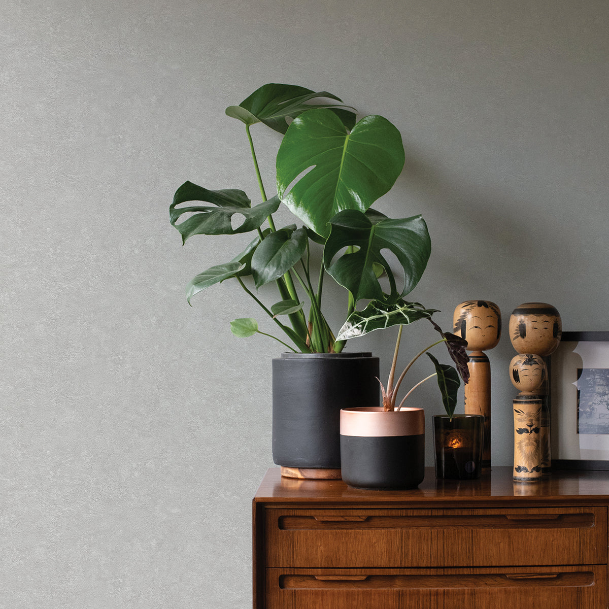 Rini Distressed Wallpaper